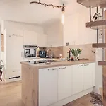 Neschtl *